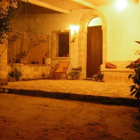 Masseria Lamasanta Casa di campagna *