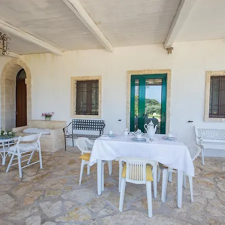 Masseria Lamasanta Casa di campagna *