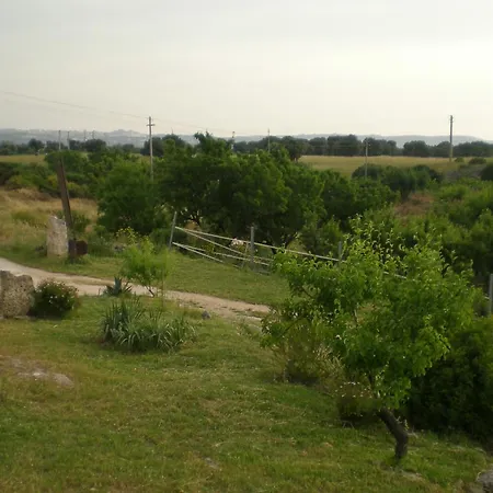 Casa di campagna Masseria Lamasanta *